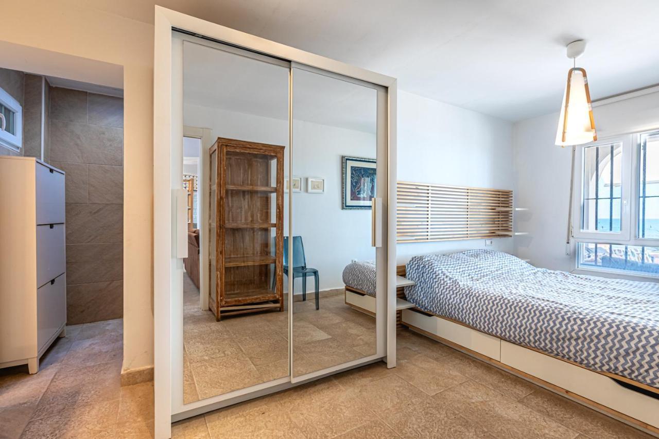 Beachfront Bliss: Apartamento A Pie De Playa Alicante Esterno foto