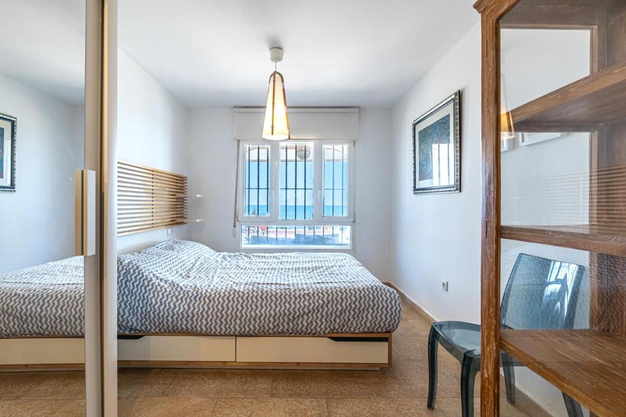 Beachfront Bliss: Apartamento A Pie De Playa Alicante Esterno foto